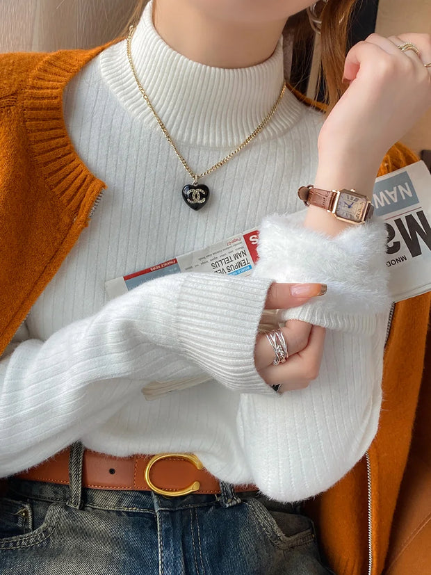 Elenvé Retro Turtleneck