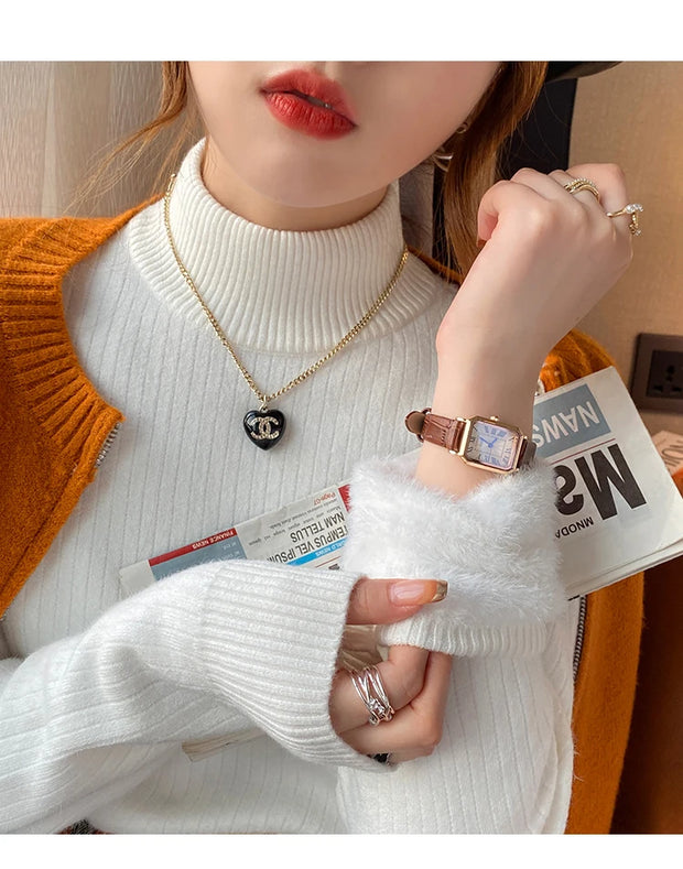Elenvé Retro Turtleneck