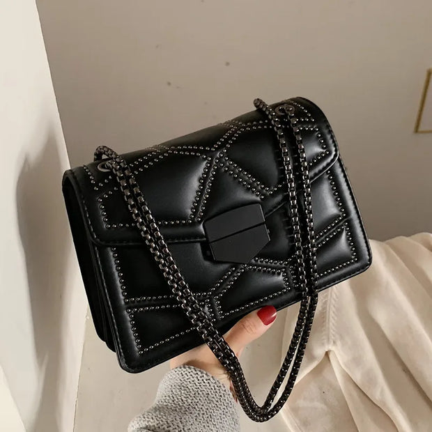 Elenvé Vintage Chain Bag