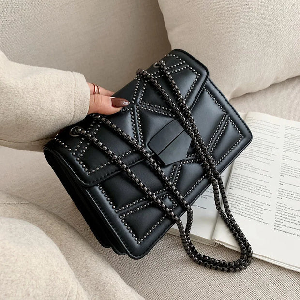 Elenvé Vintage Chain Bag