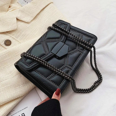 Elenvé Vintage Chain Bag