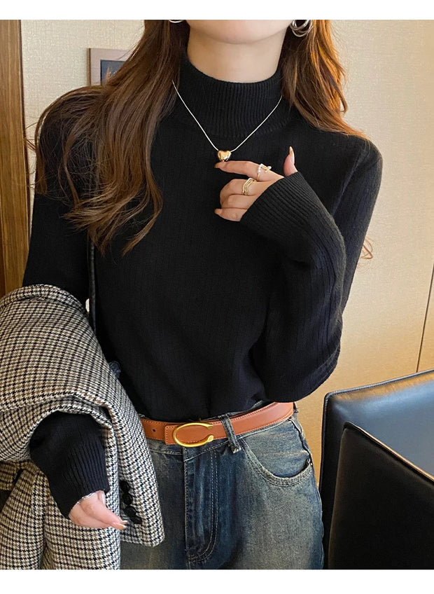 Elenvé Retro Turtleneck
