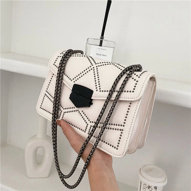 Elenvé Vintage Chain Bag